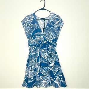 NWT Very J leaves print blue sundress